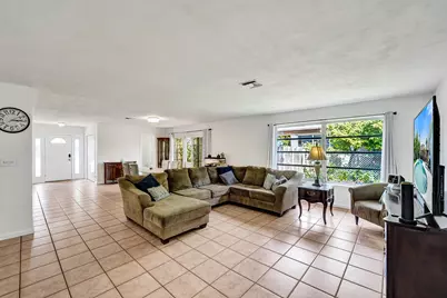 1208 NE 7th Street, Pompano Beach, FL 33060 - Photo 8