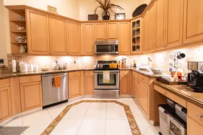 5062 Kensington Circle, Coral Springs, FL 33076 - Photo 4