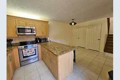 9982 NW 6th Court, Plantation, FL 33324 - Photo 4