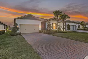 786 SE Courances Dr, Port Saint Lucie, FL 34984 - Photo 1