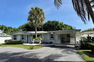 2560 NE 20th St, Pompano Beach, FL 33062 - Photo 1