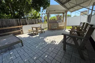 2560 NE 20th St, Pompano Beach, FL 33062 - Photo 24