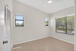 6649 Somerset Dr, Boca Raton, FL 33433 - Photo 10