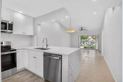 6649 Somerset Drive #206, Boca Raton, FL 33433 - Photo 4