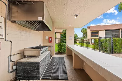 2257 SW 15th Street #183, Deerfield Beach, FL 33442 - Photo 2
