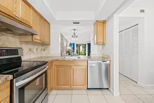 2257 SW 15th St, Deerfield Beach, FL 33442 - Photo 4