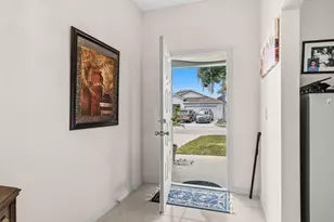1013 E 13th Square, Vero Beach, FL 32960 - Photo 2