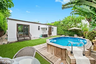 2183 Bay Dr, Miami Beach, FL 33141 - Photo 12