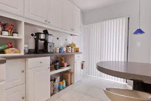6680 Canary Palm Cir, Boca Raton, FL 33433 - Photo 8