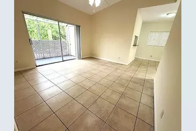 671 Cypress Lake Boulevard #D21, Deerfield Beach, FL 33064 - Photo 4