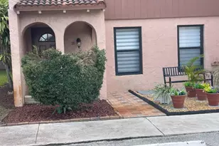 28 Madrid Ln, Davie, FL 33324 - Photo 1