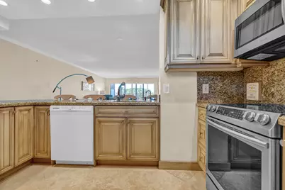 3050 NE 48th Court #305, Lighthouse Point, FL 33064 - Photo 6