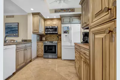 3050 NE 48th Court #305, Lighthouse Point, FL 33064 - Photo 8