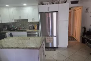 188 Grantham F, Deerfield Beach, FL 33442 - Photo 6