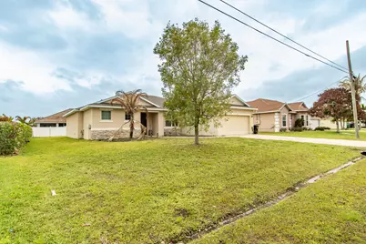 1244 SW Ermine Avenue, Port Saint Lucie, FL 34953 - Photo 4