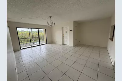 724 Sunny Pine Way #D2, Greenacres, FL 33415 - Photo 4
