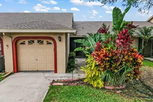 9663 NW 76th St, Tamarac, FL 33321 - Photo 6