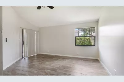 9663 NW 76th Street, Tamarac, FL 33321 - Photo 16