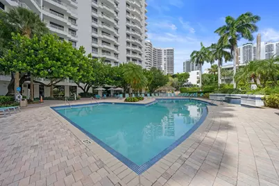 3300 NE 192nd Street #915, Aventura, FL 33180 - Photo 24