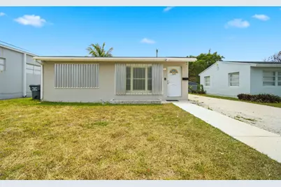 2120 Taylor Street, Hollywood, FL 33020 - Photo 2