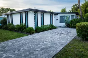 917 NE 18th St, Fort Lauderdale, FL 33305 - Photo 1