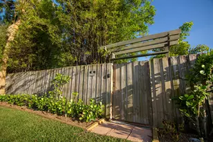 917 NE 18th St, Fort Lauderdale, FL 33305 - Photo 42