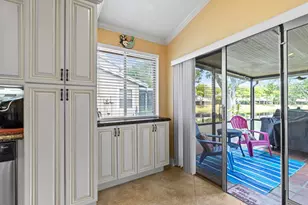 2030 Discovery Cir E, Deerfield Beach, FL 33442 - Photo 10