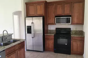632 SW Granadeer St, Port Saint Lucie, FL 34983 - Photo 2