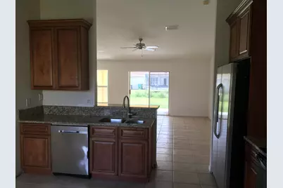 632 SW Granadeer Street, Port Saint Lucie, FL 34983 - Photo 4