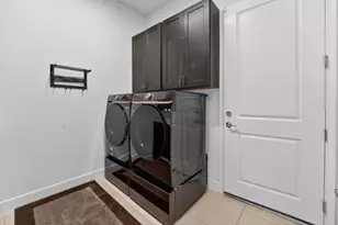 15804 Goldfinch Cir, The Acreage, FL 33470 - Photo 26