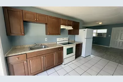 1225 Ave K, Fort Pierce, FL 34950 - Photo 6