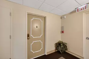 5440 N Ocean Dr, Riviera Beach, FL 33404 - Photo 2