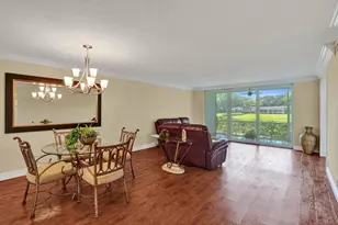 3621 Oaks Clubhouse Dr, Pompano Beach, FL 33069 - Photo 12
