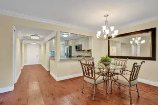 3621 Oaks Clubhouse Dr, Pompano Beach, FL 33069 - Photo 6