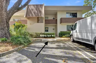 3621 Oaks Clubhouse Dr, Pompano Beach, FL 33069 - Photo 2