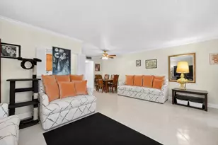 559 Mansfield, Boca Raton, FL 33434 - Photo 6