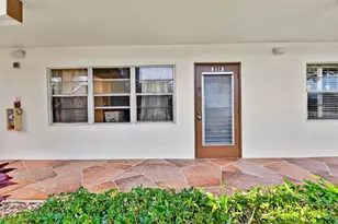 559 Mansfield, Boca Raton, FL 33434 - Photo 4
