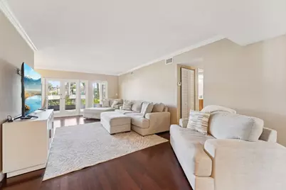 100 Pelican Pointe Drive #101, Delray Beach, FL 33483 - Photo 4