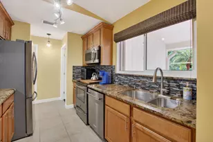 43 Mayfair Ln, Boynton Beach, FL 33426 - Photo 18