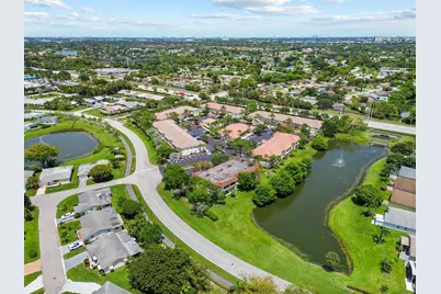 3408 Cypress Trail #104, West Palm Beach, FL 33417 - Photo 2
