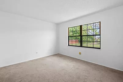 601 SW Ester Avenue, Port Saint Lucie, FL 34983 - Photo 10