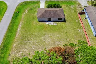 601 SW Ester Ave, Port Saint Lucie, FL 34983 - Photo 24