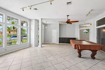 160 Royal Pine Circle S, Royal Palm Beach, FL 33411 - Photo 6