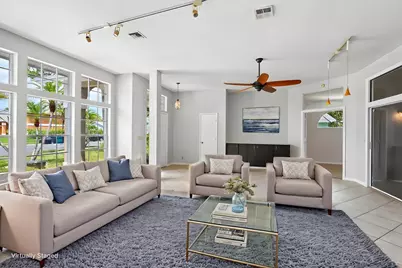 160 Royal Pine Circle S, Royal Palm Beach, FL 33411 - Photo 4