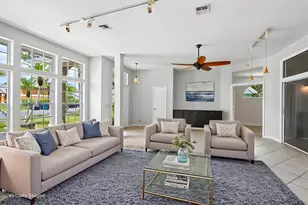 160 Royal Pine Cir S, Royal Palm Beach, FL 33411 - Photo 4