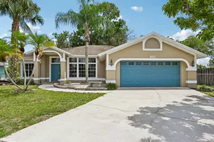 160 Royal Pine Cir S, Royal Palm Beach, FL 33411 - Photo 2