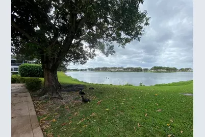 68 Stratford E, West Palm Beach, FL 33417 - Photo 12