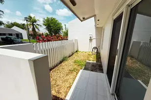 10363 SW 207th Terrace, Cutler Bay, FL 33189 - Photo 6