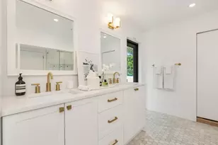 320 Linda Ln, West Palm Beach, FL 33405 - Photo 14