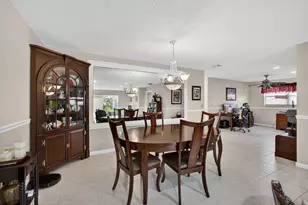 127 Lake Gloria Dr, West Palm Beach, FL 33411 - Photo 16